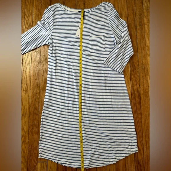 Women’s NWT Gap 3/4 Sleeve Dress size M - Picture 2 of 8